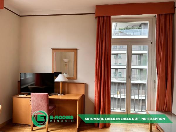 E-Rooms Minusio : photo 4 de la chambre chambre familiale - vue sur lac