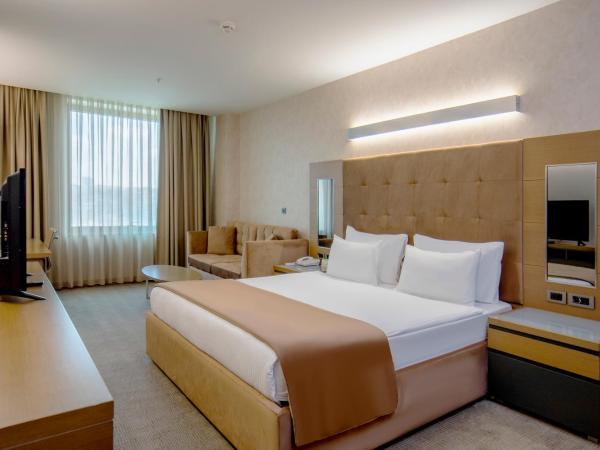 La Quinta by Wyndham Istanbul Gunesli : photo 1 de la chambre suite lit king-size exécutive