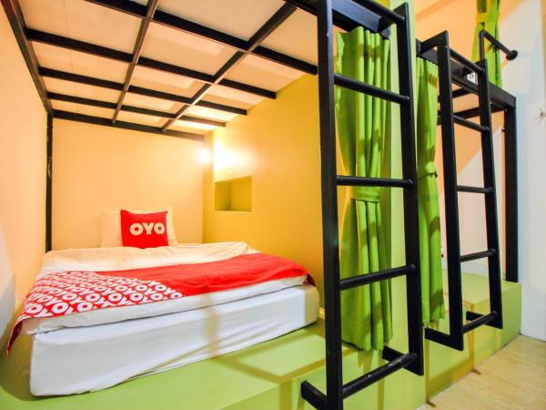 Super OYO 426 All Day Hostel at Sukhmvit : photo 4 de la chambre lit dans dortoir de 8 lits 