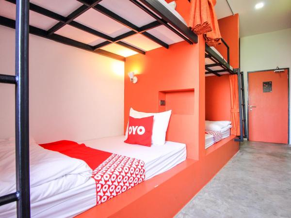 Super OYO 426 All Day Hostel at Sukhmvit : photo 9 de la chambre lit dans dortoir mixte de 10 lits