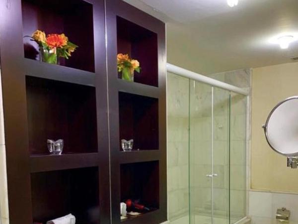 Hotel Paulista Plaza MCR : photo 10 de la chambre chambre triple avec balcon