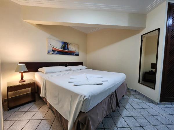 Pizzato Praia Hotel : photo 2 de la chambre chambre triple standard - vue sur mer