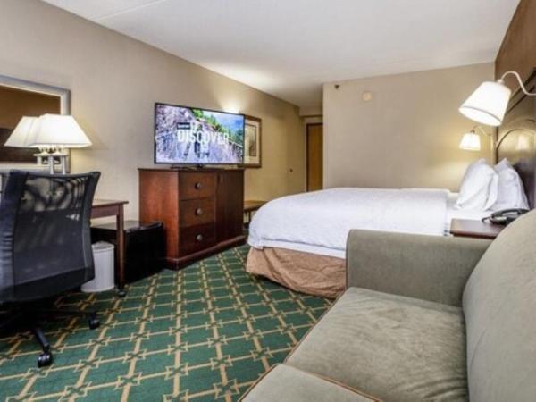 Wingate by Wyndham Baltimore BWI Airport : photo 2 de la chambre chambre lit king-size supérieure - non-fumeurs