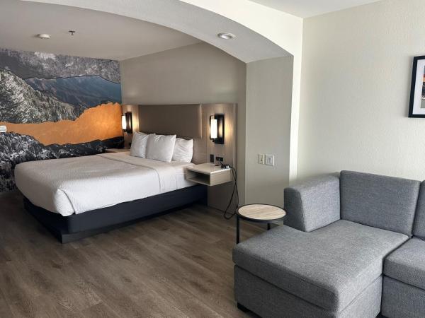 La Quinta by Wyndham Albuquerque Midtown NEWLY RENOVATED : photo 9 de la chambre suite 1 chambre lit king-size - non-fumeurs