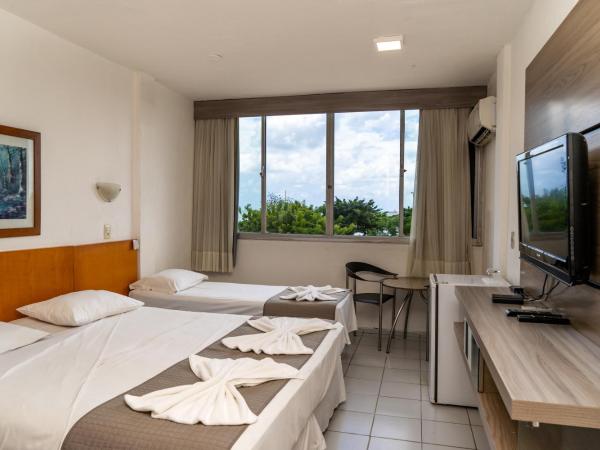 Hotel Praia Mar : photo 2 de la chambre chambre triple - vue partielle sur mer