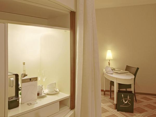 Hotel des Balances : photo 8 de la chambre suite romantique avec balcon - vue sur rivière