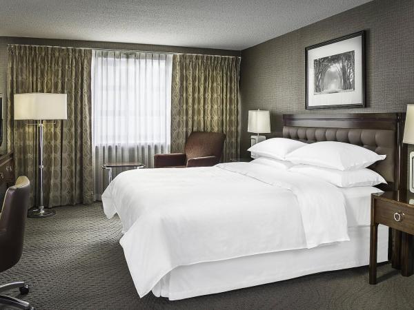 Sheraton Oklahoma City Downtown Hotel : photo 1 de la chambre chambre lit king-size