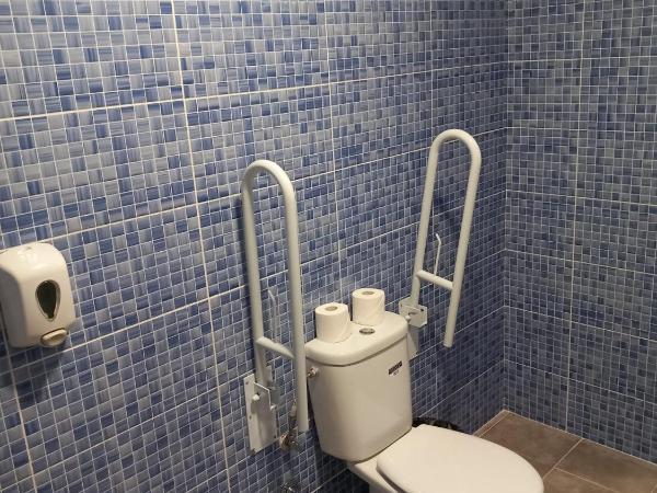 New Hortaleza Coliving : photo 2 de la chambre chambre double avec salle de bains privative