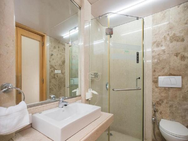 Regent Hotel : photo 10 de la chambre chambre lit king-size deluxe