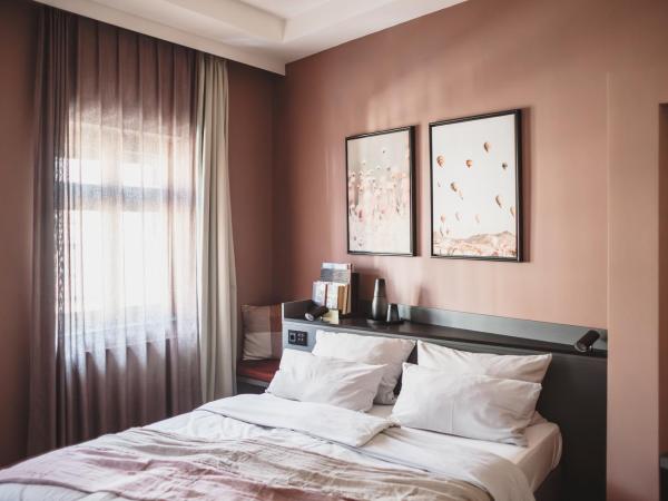 The Circus Hotel : photo 3 de la chambre petit hébergement plus - 2 personnes maximum