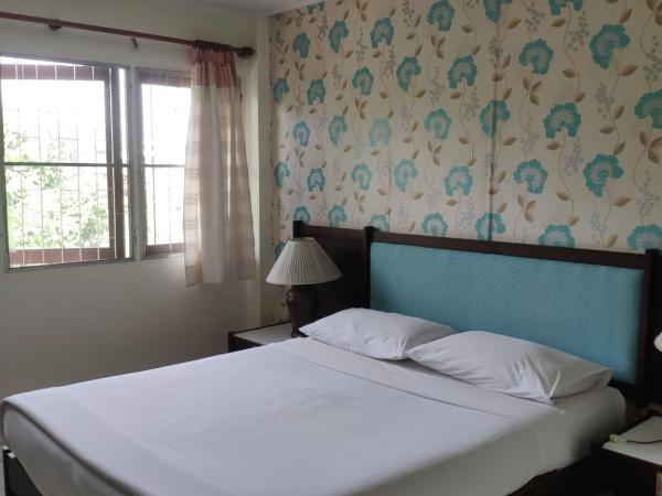 Changpuak Hotel : photo 3 de la chambre chambre double standard avec ventilateur