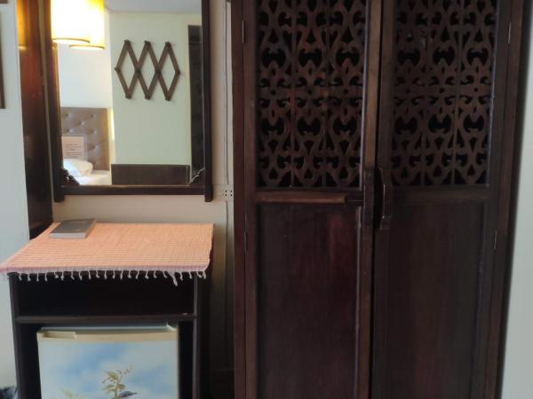 Changpuak Hotel : photo 6 de la chambre chambre lits jumeaux supérieure