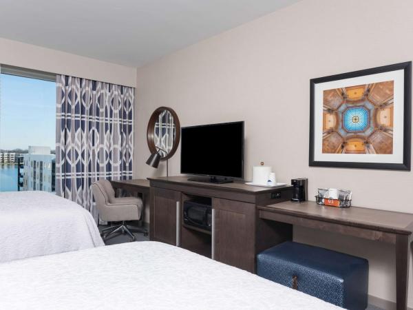 Hampton Inn & Suites Indianapolis-Keystone, IN : photo 4 de la chambre chambre 2 lits queen-size avec balcon
