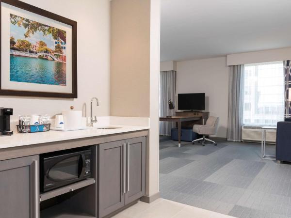 Hampton Inn & Suites Indianapolis-Keystone, IN : photo 3 de la chambre studio lit king-size - accessible aux personnes à mobilité réduite et adapté aux personnes malentendantes - non-fumeurs