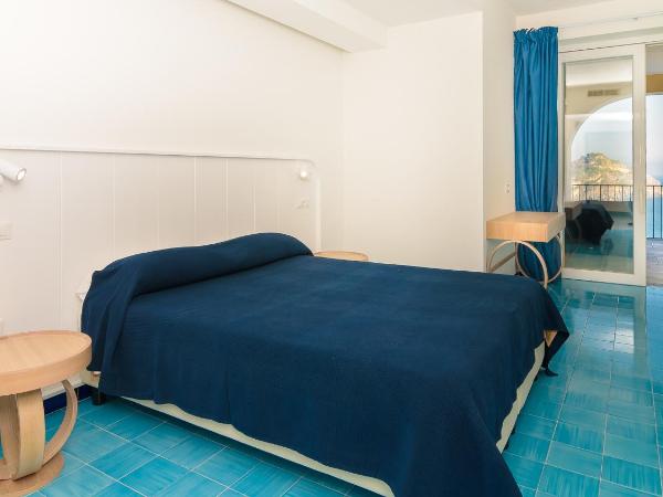 Hotel Torre Sant'Angelo : photo 6 de la chambre chambre double deluxe - vue sur mer