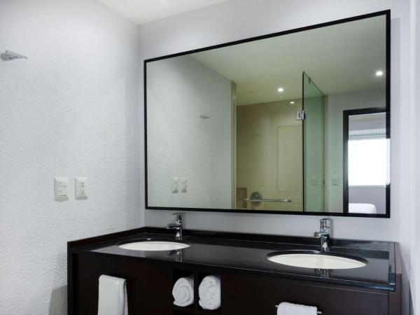 Hampton by Hilton Veracruz Boca Del Rio : photo 10 de la chambre suite studio lit king-size
