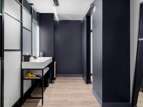 Aloft Nashville Airport : photo 3 de la chambre chambre lit king-size