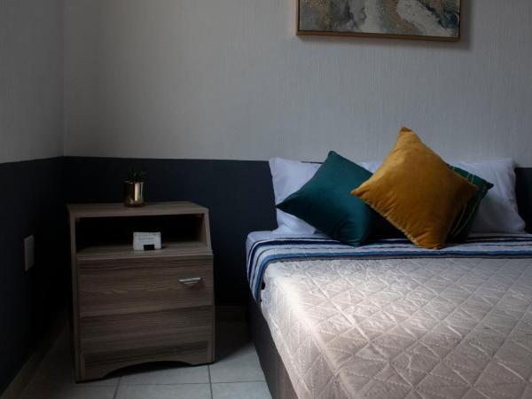 Casa Salazar Guadalajara : photo 4 de la chambre chambre double