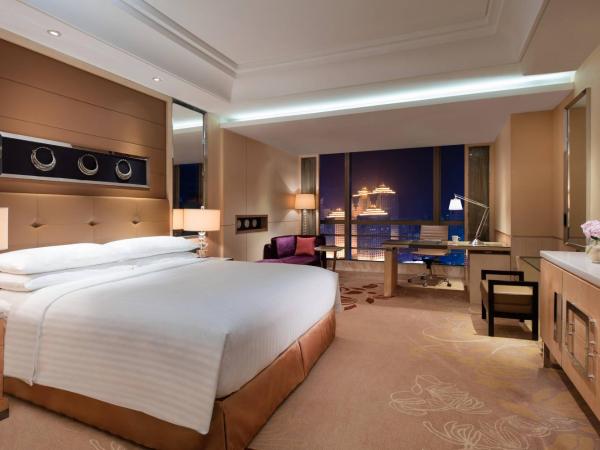 Guangzhou Marriott Hotel Tianhe : photo 1 de la chambre chambre lit king-size premier - vue sur ville