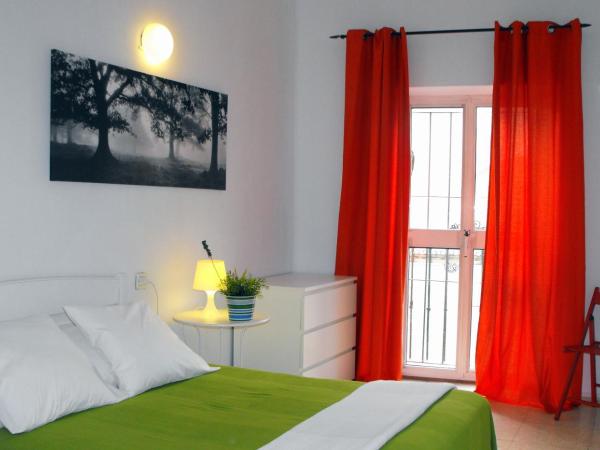 Hostal Santa Catalina : photo 6 de la chambre chambre familiale