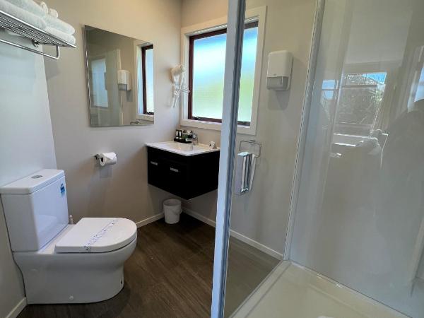 Quality Inn Acapulco Taupo : photo 7 de la chambre hébergement 2 chambres avec spa