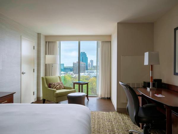Atlanta Marriott Perimeter Center : photo 3 de la chambre chambre lit king-size