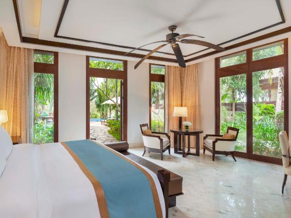 The St. Regis Sanya Yalong Bay Resort : photo 8 de la chambre pool villa, 1 bedroom villa, 1 king, poolside view( stay 2 nights or more: sanya airport pick up and drop off service once)