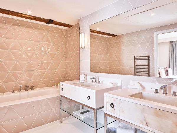 Hôtel Chais Monnet & Spa : photo 6 de la chambre suite junior avec balcon