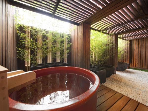 Centurion Hotel Ueno : photo 9 de la chambre chambre de style japonais avec baignoire à ciel ouvert