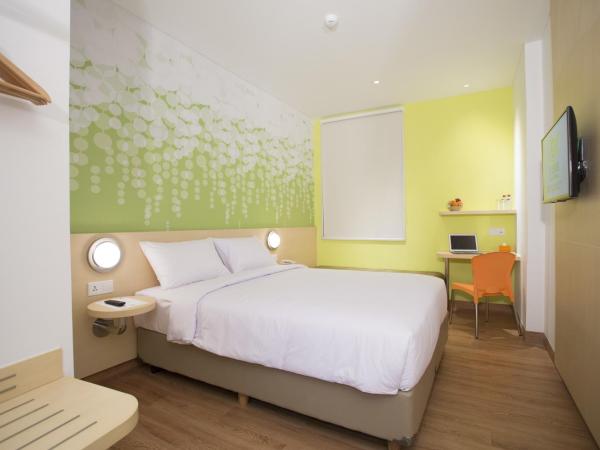 Zest Jemursari by Swiss-Belhotel International : photo 7 de la chambre chambre lit queen-size - zest