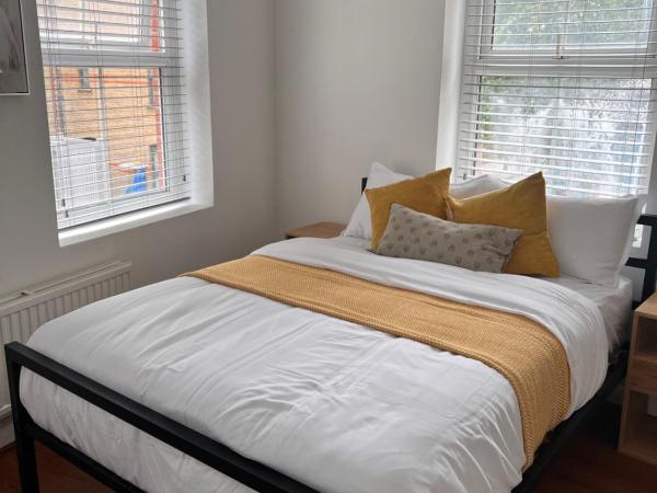 Grey Eagle Apartments Shoreditch : photo 9 de la chambre chambre double avec salle de bains commune
