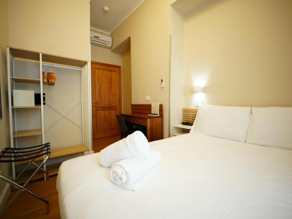 Hotel Montevecchio : photo 2 de la chambre small double room (ground floor)