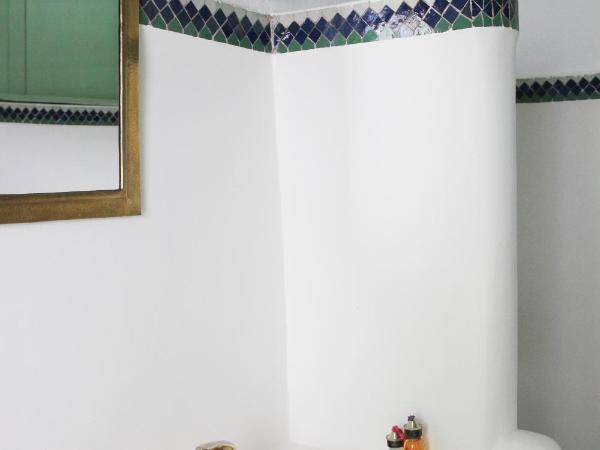 Riad Dar Nael : photo 3 de la chambre chambre double deluxe avec douche