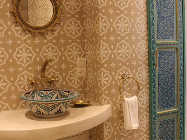 Riad Dar Nael : photo 6 de la chambre chambre deluxe double ou lits jumeaux