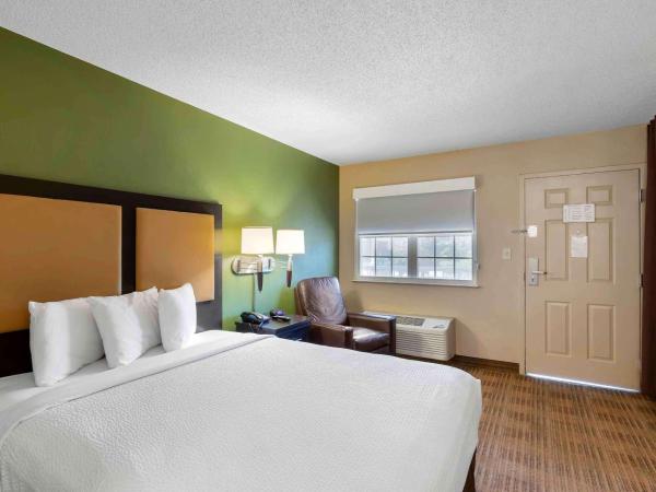 Extended Stay America Suites - Virginia Beach - Independence Blvd : photo 2 de la chambre studio lit queen-size - non-fumeurs