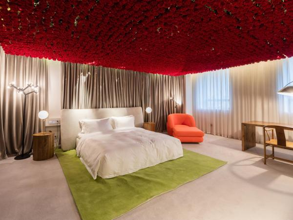 Chengdu Chengshe Hotel - Wenjiang University Town Southwest Caida Branch : photo 1 de la chambre presidential suite with bathtub