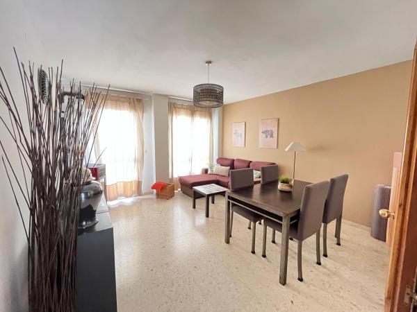 Rafaela Guest House : photo 7 de la chambre chambre triple basique avec salle de bains commune