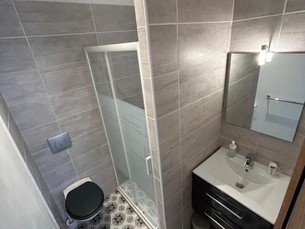 Le Carr d'Aix : photo 3 de la chambre single douche