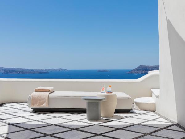 Canaves Oia Suites - Small Luxury Hotels of the World : photo 7 de la chambre suite présidentielle avec bassin profond