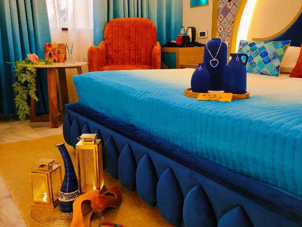Hotel Sarang Palace - Boutique Stays : photo 5 de la chambre luxurious moroccan theme room with panoramic city view and designer bed
