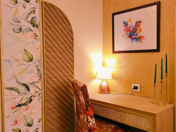 Hotel Sarang Palace - Boutique Stays : photo 5 de la chambre bohemian theme room with artistic rattan décor and designer washroom