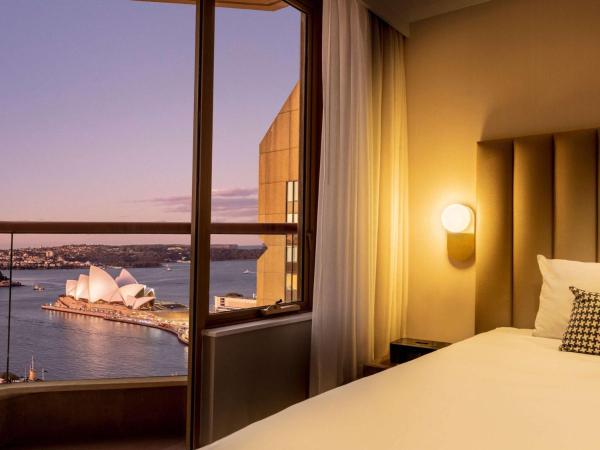The Sebel Quay West Suites Sydney : photo 4 de la chambre appartement 3 chambres avec vue sur le port