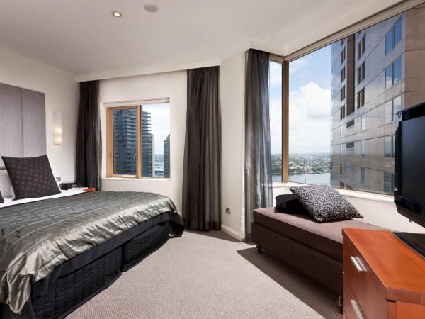 The Sebel Quay West Suites Sydney : photo 5 de la chambre appartement 2 chambres - vue sur harbour bridge