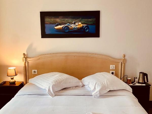 Enzo Hotels Limoges Centre Jourdan by Kyriad Direct : photo 5 de la chambre hébergement standard - 1 lit double