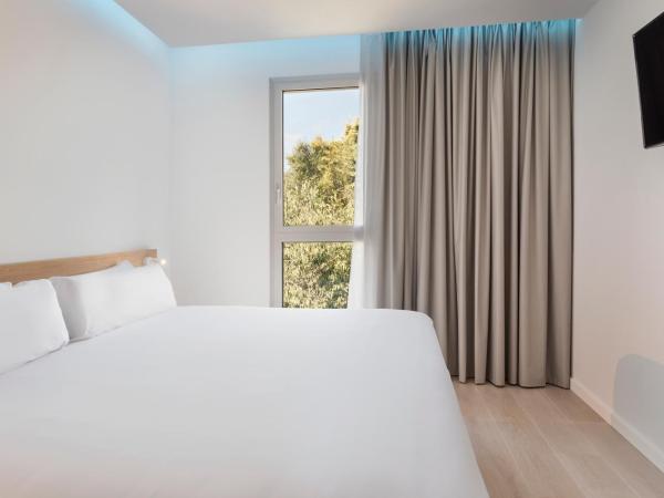 B&B HOTEL Lleida : photo 1 de la chambre chambre double