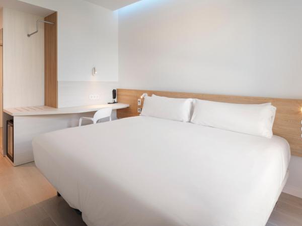 B&B HOTEL Lleida : photo 4 de la chambre chambre double