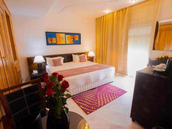 The Penthouse Suites Hotel : photo 7 de la chambre chambre double standard