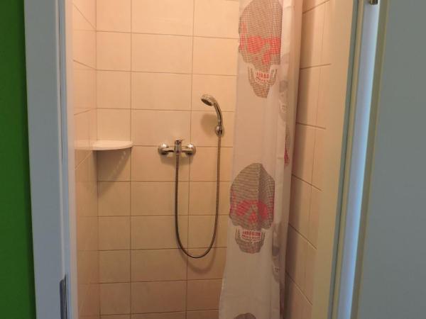 Hostel Marina Trogir : photo 4 de la chambre lit dans dortoir mixte de 7 lits