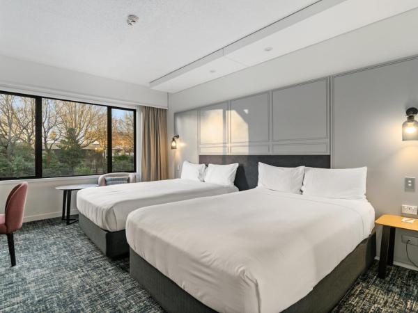 Chateau On The Park - Christchurch, A Doubletree By Hilton : photo 4 de la chambre chambre lits jumeaux
