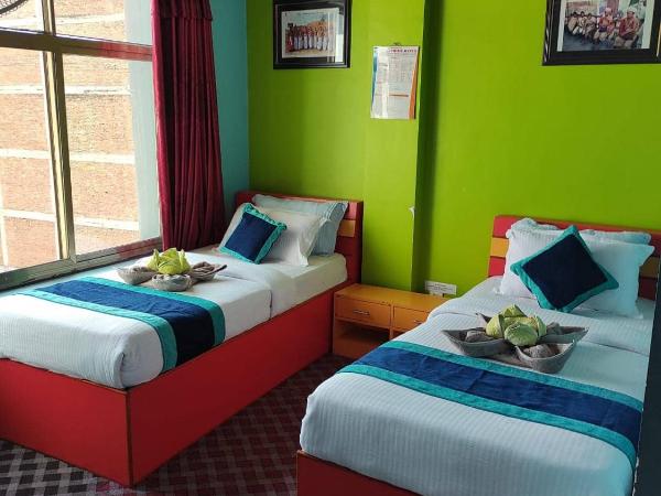 Three Brothers Apartment and Hotel : photo 2 de la chambre chambre lits jumeaux deluxe
